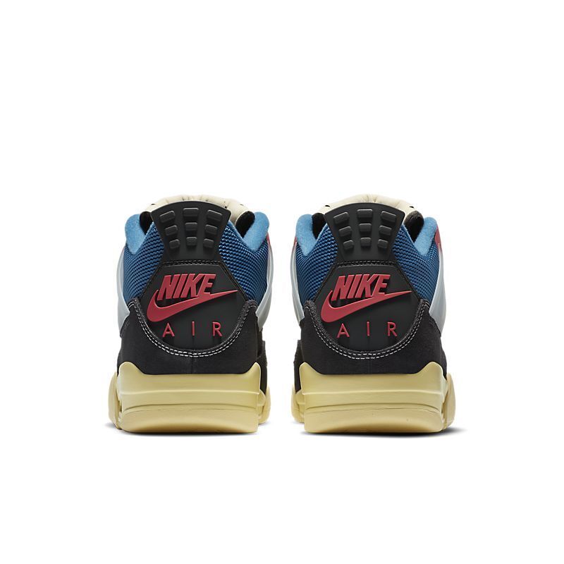 Air Jordan 4