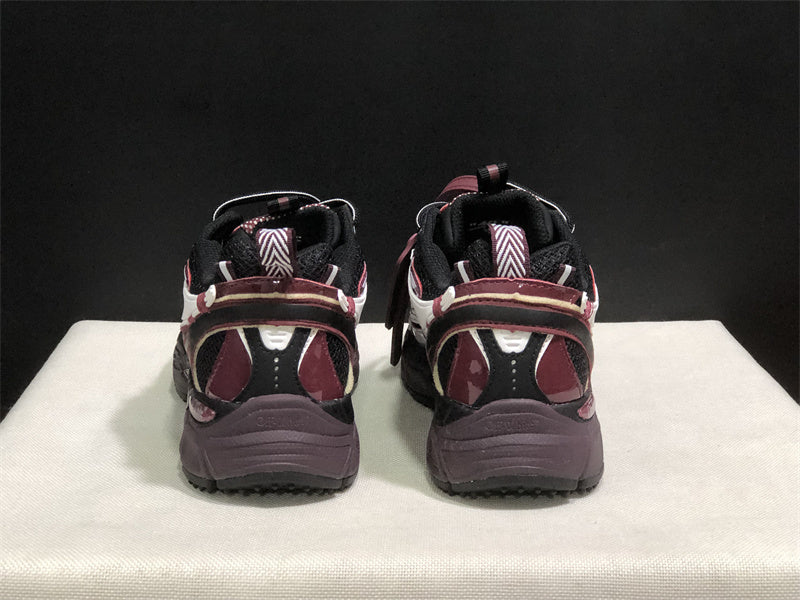 Off White Be Right Back