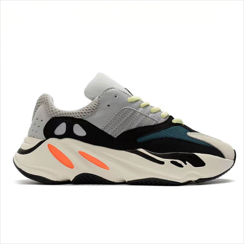 Adidas Yeezy 700