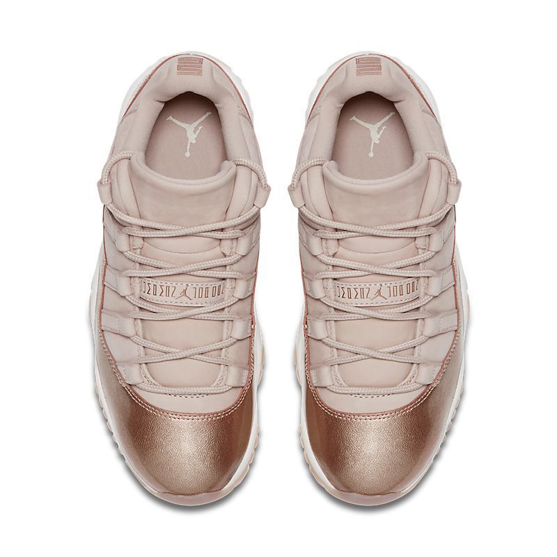Nike  Air Jordan 11