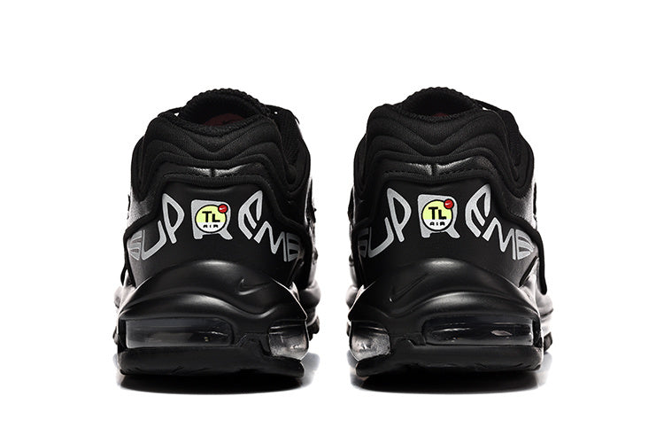 Nike Air Max 98 x Supreme