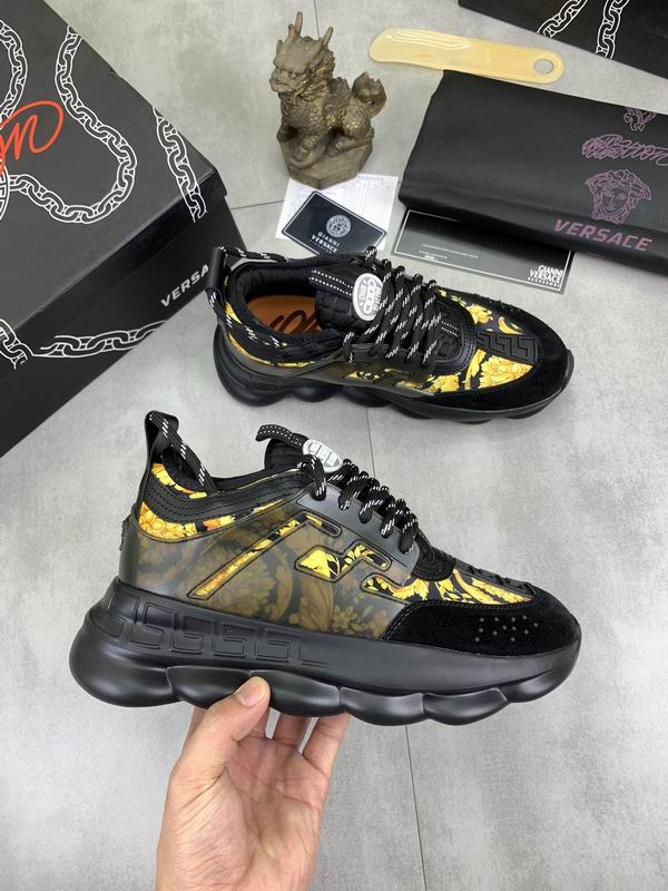 Versace Chain Reaction